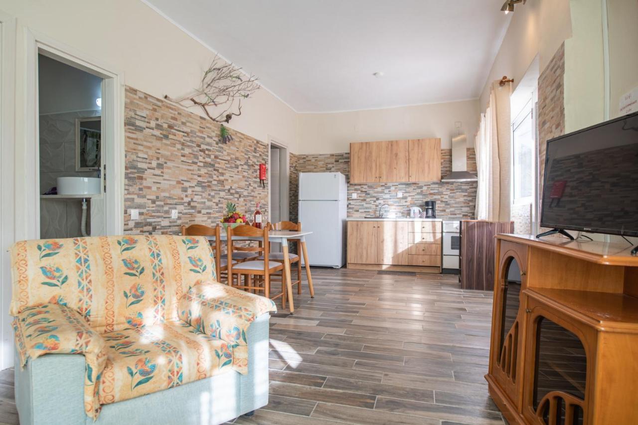 Stelios Stone House Sinarades Villa Kouramades Luaran gambar