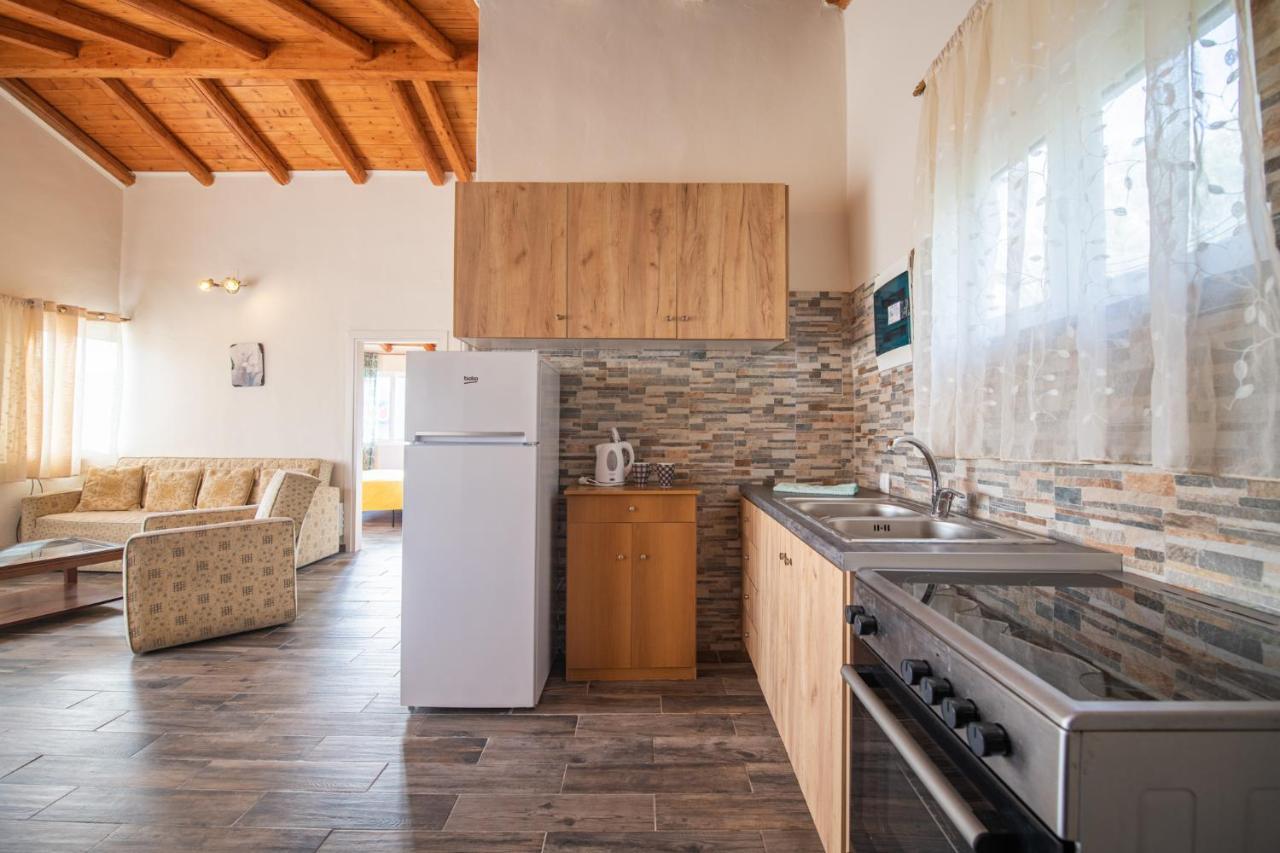 Stelios Stone House Sinarades Villa Kouramades Luaran gambar